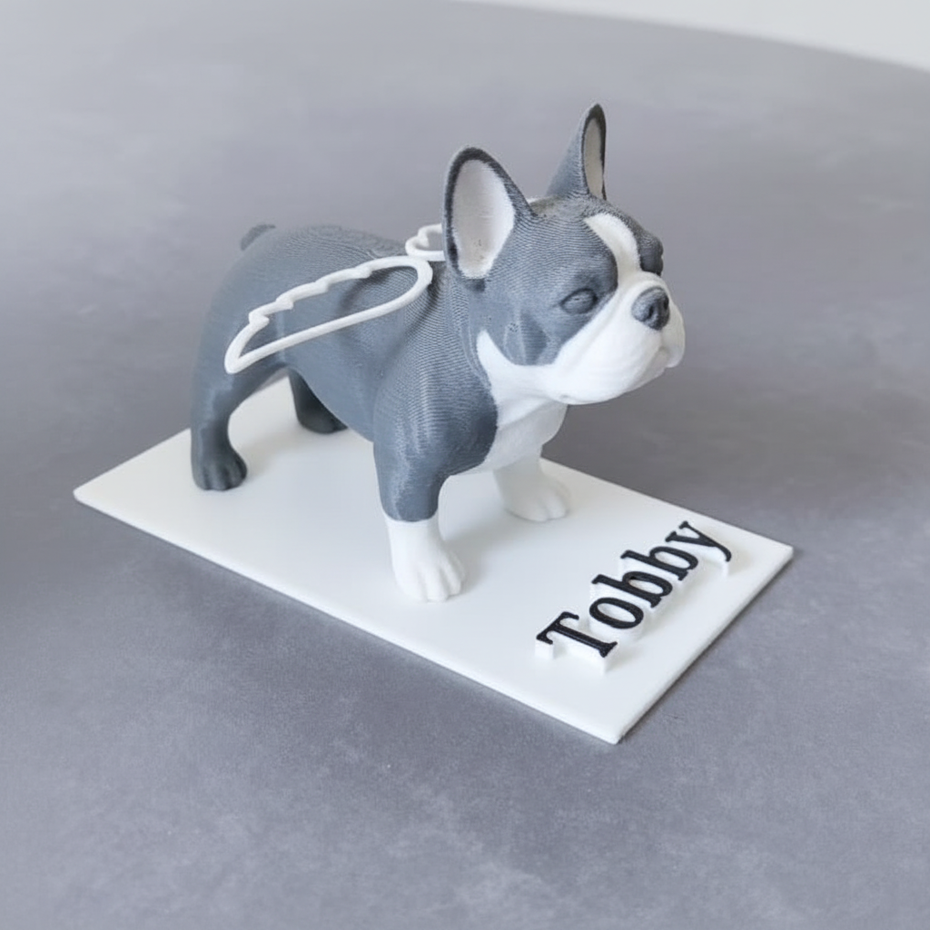 Figura 3D personalizada de Bulldog Francés con nombre Tobby en la base